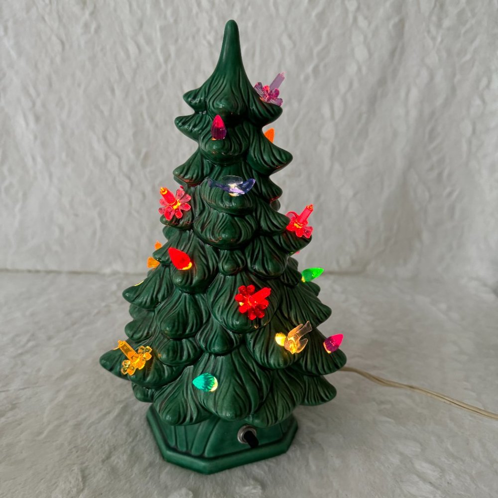 Vintage 1964 Holland Mold Lighted Ceramic Christmas Tree with base extra lights - Picture 10 of 15